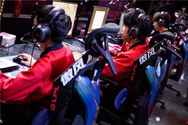 盟职业赛指定用椅 傲风G7凭啥这么火CQ9电子app明星直播同款 英雄联(图6)